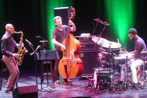 Joshua Redman trio