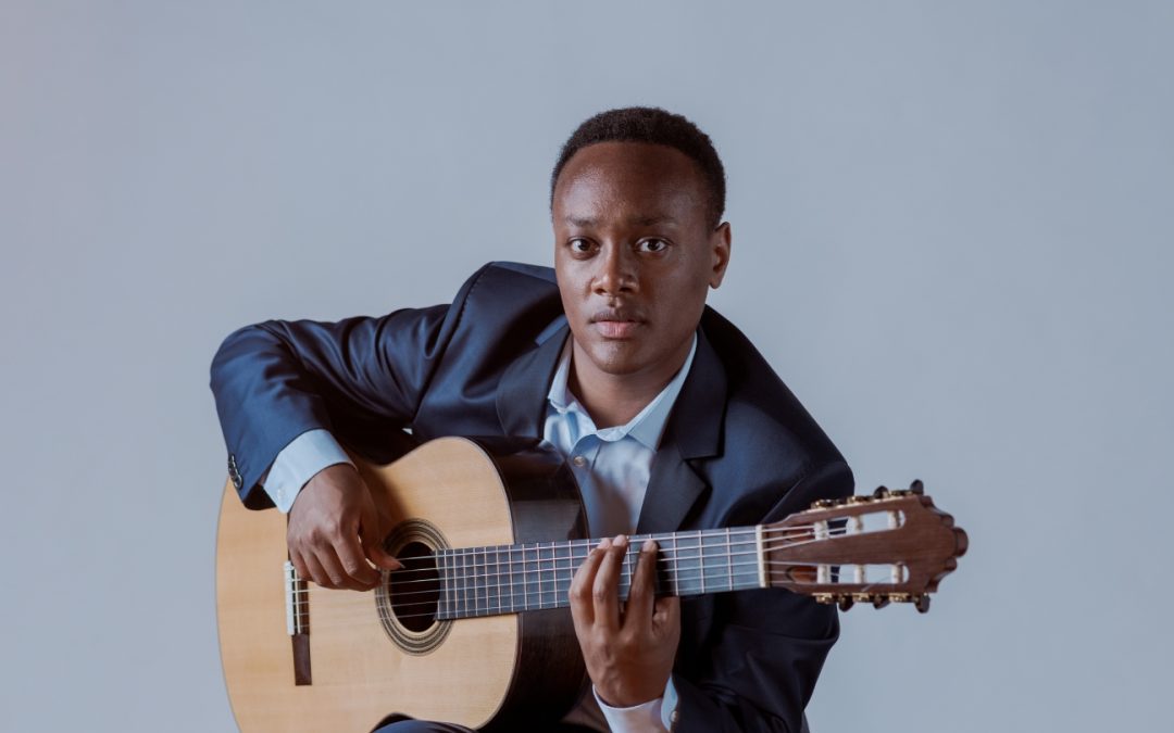 Rafaël Feuillâtre, guitar: Bach to Piazzolla